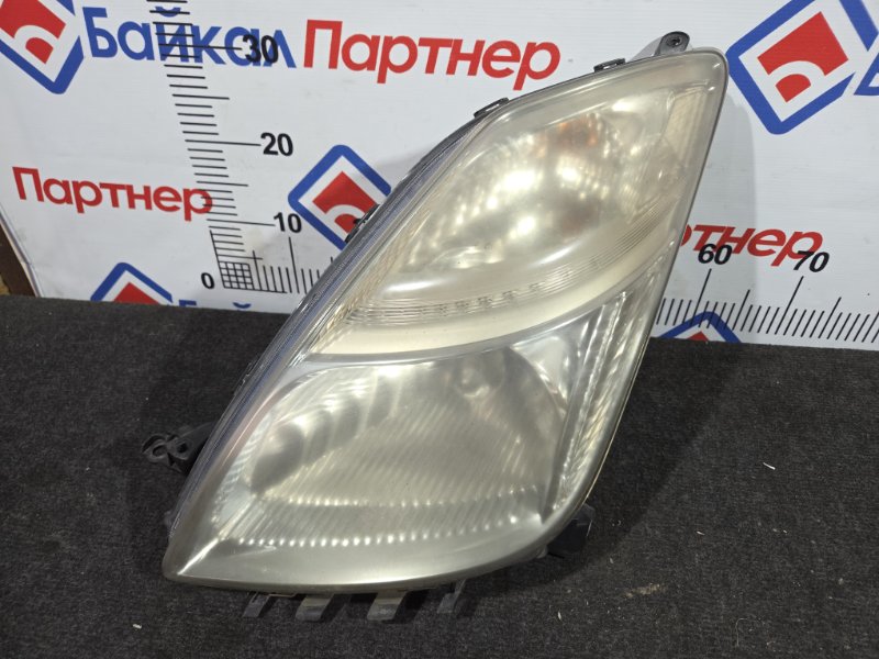 Фара TOYOTA PRIUS NHW20 1NZ-FXE 2007 передняя левая 47-24 (б/у)
