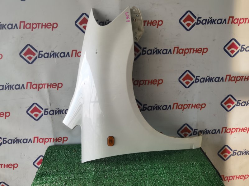 Крыло TOYOTA IPSUM ACM26W 2AZ-FAE 2002 переднее правое (б/у)