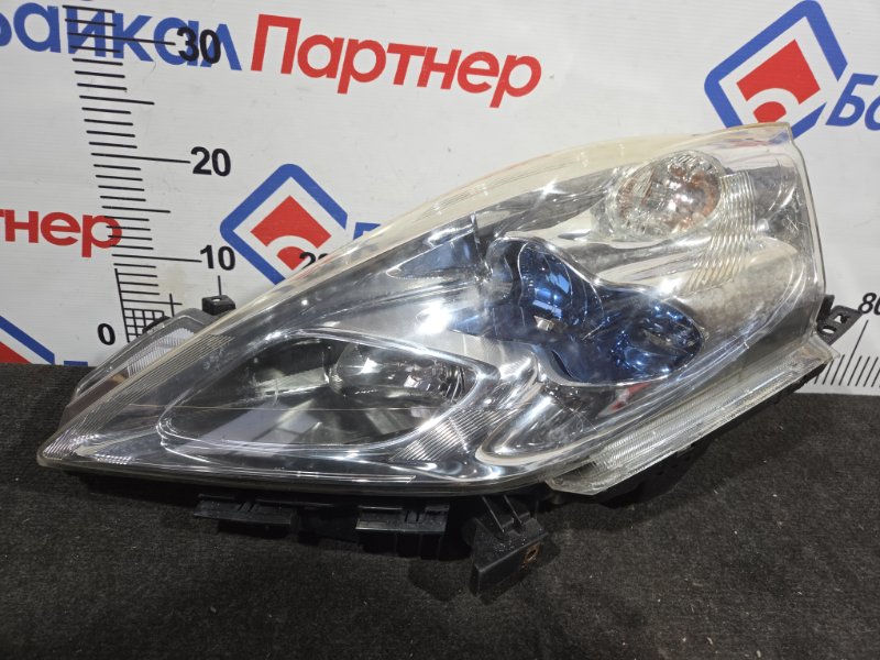 Фара NISSAN LEAF ZE0 EM57 2011 передняя левая 18-47 (б/у)