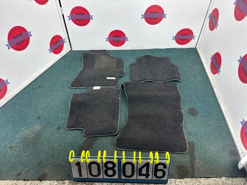 Коврик салонный SUBARU FORESTER (б/у) Коврик салонный SUBARU FORESTER (б/у)