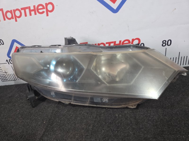 Фара HONDA INSIGHT ZE2 LDA 2010 передняя правая 100-22877 (б/у) Фара HONDA INSIGHT ZE2 LDA 2010 передняя правая 100-22877 (б/у)