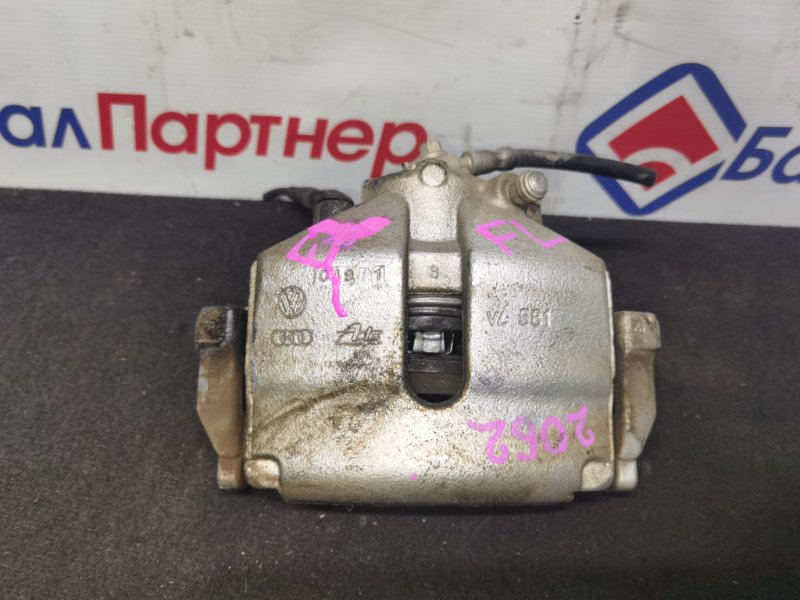Суппорт VOLKSWAGEN PASSAT 3C CAXA 2011 передний левый (б/у)