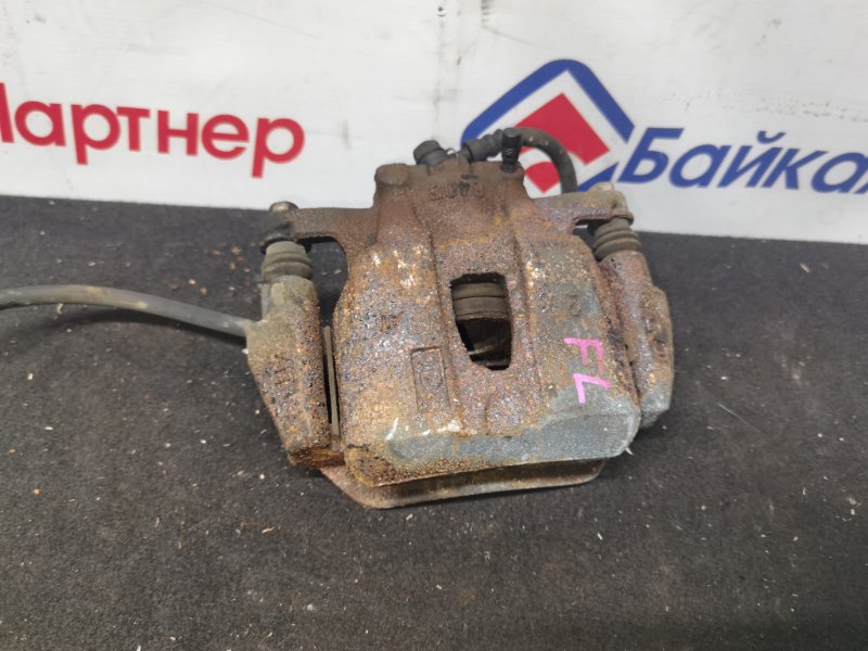 Суппорт TOYOTA IPSUM ACM26W 2AZ-FE 2002 передний левый (б/у) Суппорт TOYOTA IPSUM ACM26W 2AZ-FE 2002 передний левый (б/у)