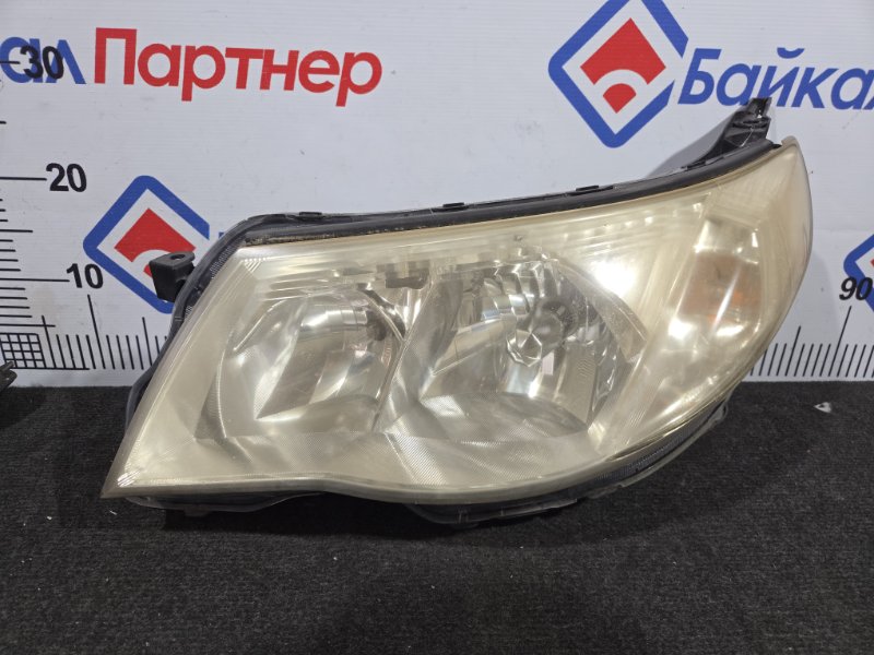 Фара SUBARU FORESTER SH5 EJ20 2010 передняя левая 18-25 (б/у) Фара SUBARU FORESTER SH5 EJ20 2010 передняя левая 18-25 (б/у)