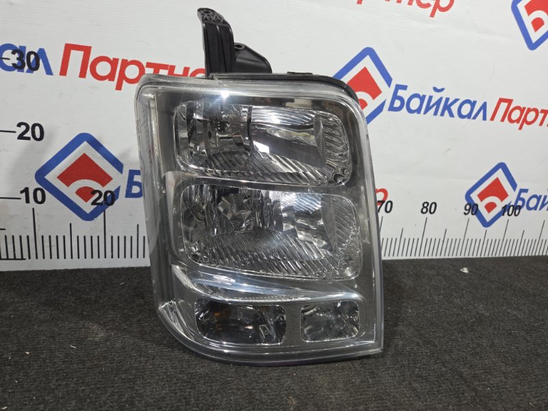Фара SUZUKI EVERY DA64W K6A 2007 передняя правая HCR-655 (б/у)