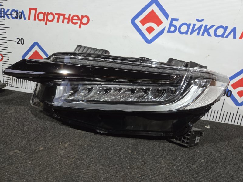 Фара HONDA INSIGHT ZE4 2020 передняя левая (б/у) Фара HONDA INSIGHT ZE4 2020 передняя левая (б/у)