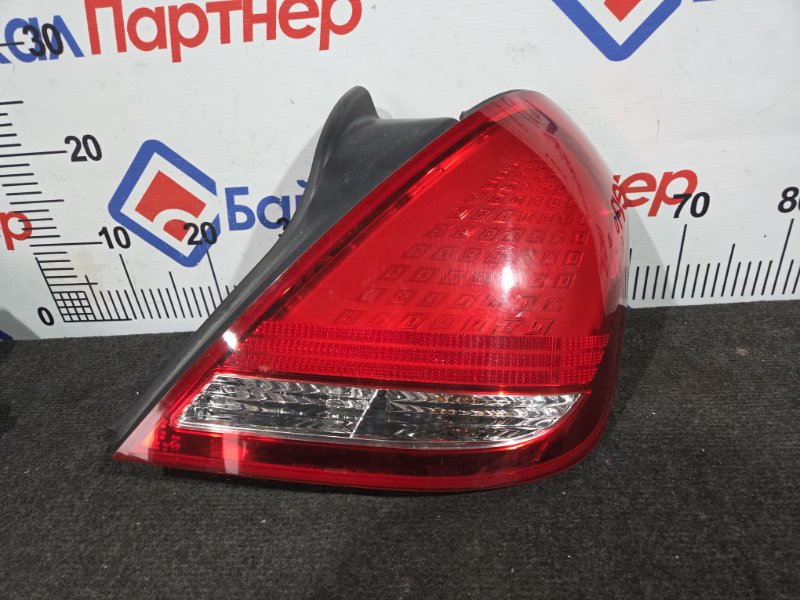 Стоп NISSAN TEANA J31 VQ23DE 2004 задний правый 49-89 (б/у) Стоп NISSAN TEANA J31 VQ23DE 2004 задний правый 49-89 (б/у)