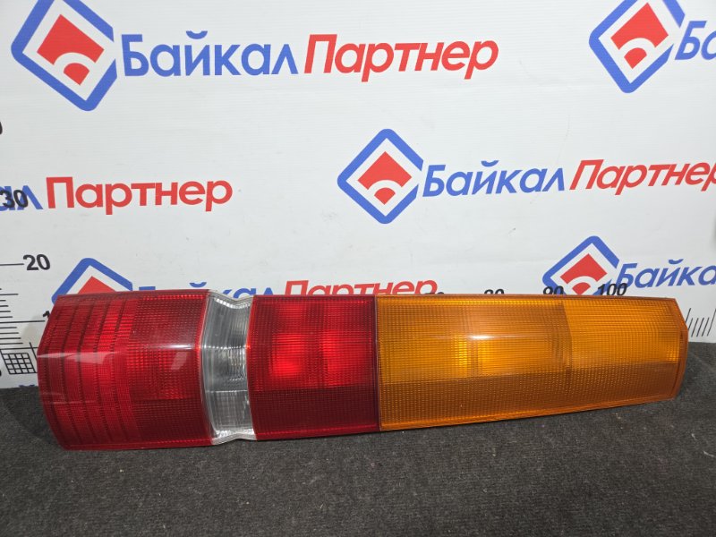 Стоп HONDA STEPWGN RF3 K20A 2001 задний правый 14-42 (б/у)
