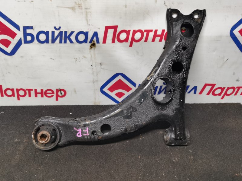 Рычаг TOYOTA CARINA ST195 3S-FE 1995 передний правый (б/у)