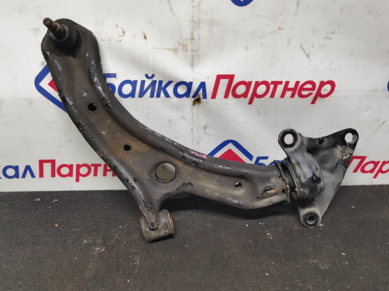 Рычаг HONDA FREED GB3 L15A передний правый (б/у)
