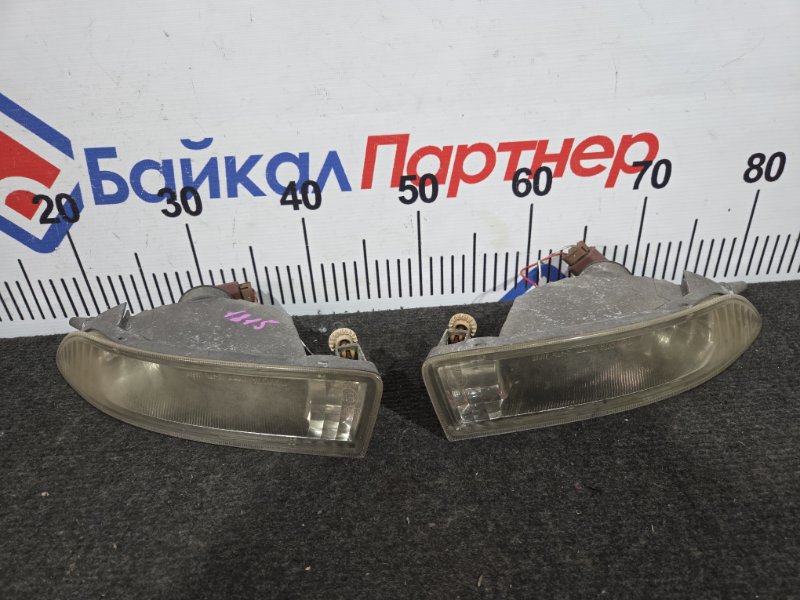 Туманки TOYOTA COROLLA RUNX NZE121 1NZ-FE 2002 (б/у)