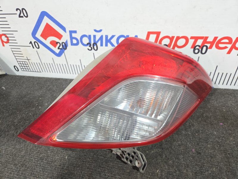 Стоп TOYOTA VITZ NSP135 1NR-FE 2012 задний правый 52-228 (б/у) Стоп TOYOTA VITZ NSP135 1NR-FE 2012 задний правый 52-228 (б/у)