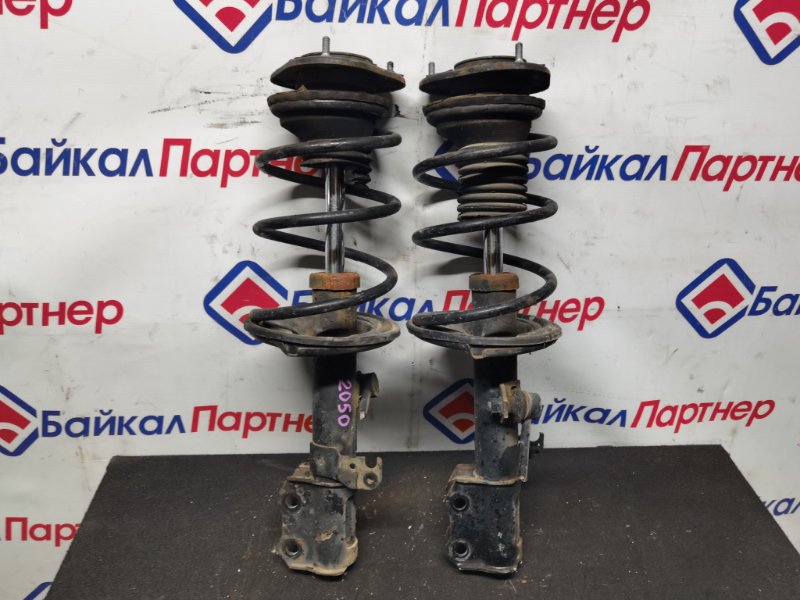 Стойка подвески TOYOTA PREMIO ZRT265 2ZR-FAE 2008 передняя (б/у)