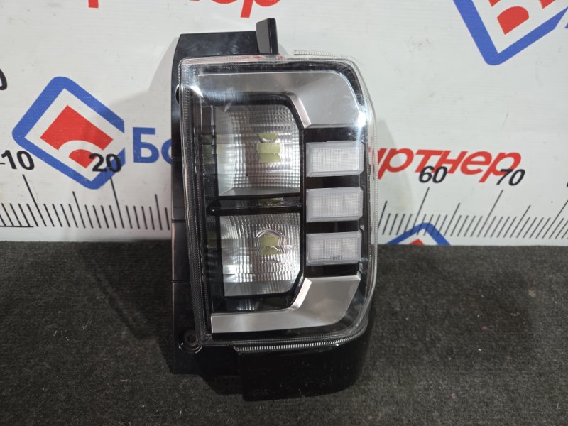 Стоп LA910S 2022 задний правый 20525 (б/у) Стоп LA910S 2022 задний правый 20525 (б/у)