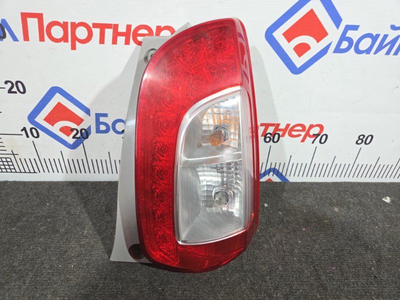 Стоп TOYOTA PASSO KGC30 1KR-FE 2015 задний правый 220-51397 (б/у) Стоп TOYOTA PASSO KGC30 1KR-FE 2015 задний правый 220-51397 (б/у)