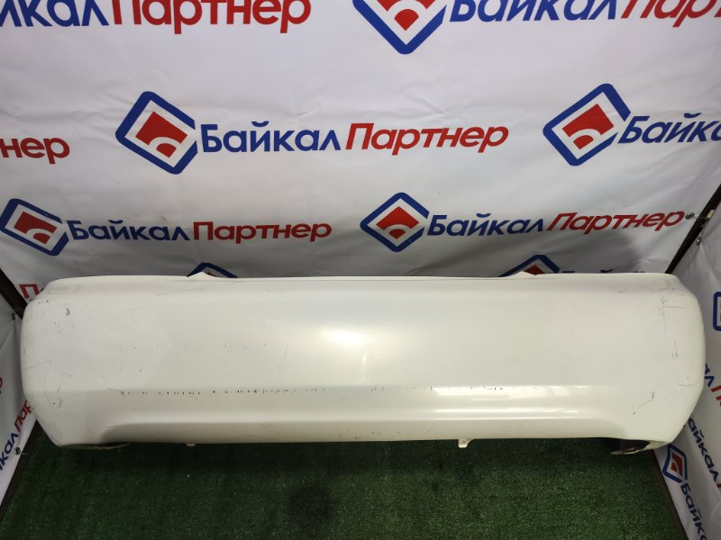 Бампер TOYOTA MARK II JZX115 1JZ-GE 2004 задний (б/у)