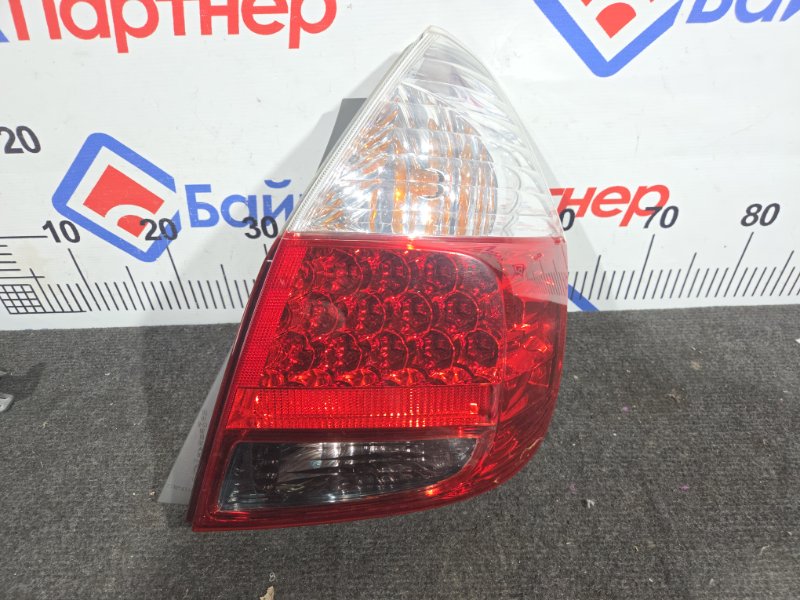 Стоп HONDA FIT GD1 L13A задний правый 49-95 (б/у) Стоп HONDA FIT GD1 L13A задний правый 49-95 (б/у)