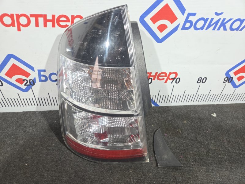 Стоп TOYOTA PRIUS NHW20 1NZ-FXE 2005 задний левый 47-13 (б/у) Стоп TOYOTA PRIUS NHW20 1NZ-FXE 2005 задний левый 47-13 (б/у)
