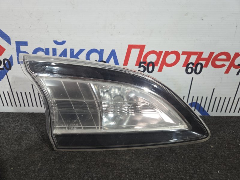 Стоп 5-й двери MAZDA AXELA BL5FW LF-VE 2010 задний левый 82-41 (б/у)