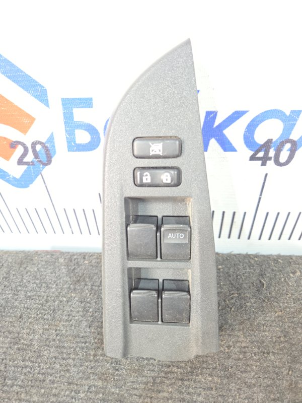 Блок управления стеклами SUBARU TREZIA NCP125 1NZ-FE 2012 (б/у)
