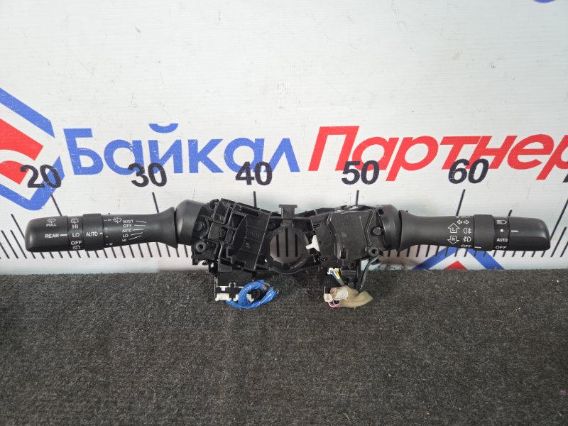 Переключатель поворотов SUBARU LEVORG VM4 16E 2015 (б/у)