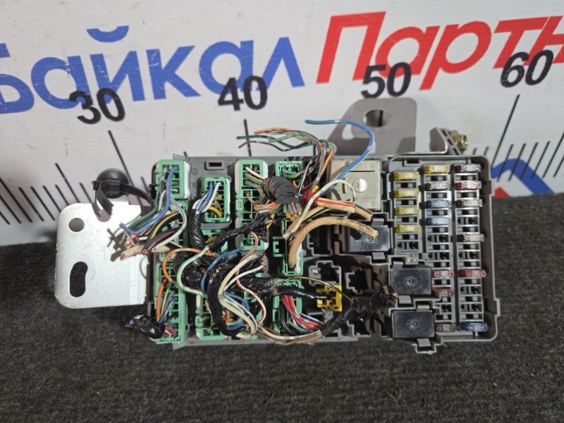Блок предохранителей салонный HONDA STREAM RN2 D17A 2002 (б/у)