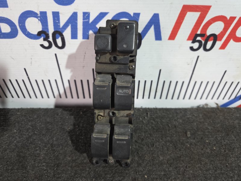 Блок управления стеклами TOYOTA CORSA EL55 5E-FE передний правый 8482010040 (б/у)