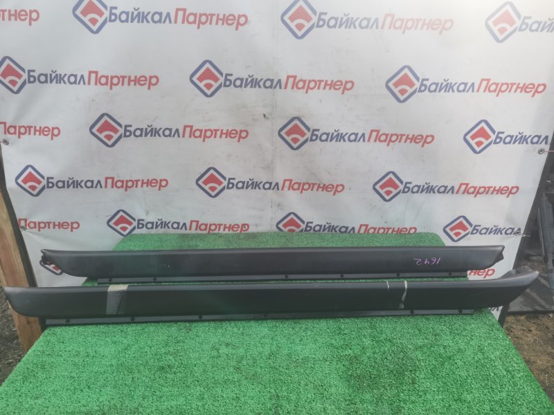 Порог TOYOTA IST NCP61 1NZ-FE 2002 левый (б/у)