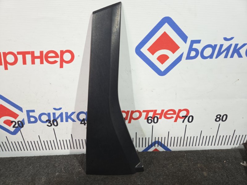 Накладка на дверь HONDA FIT GE6 задняя правая (б/у)