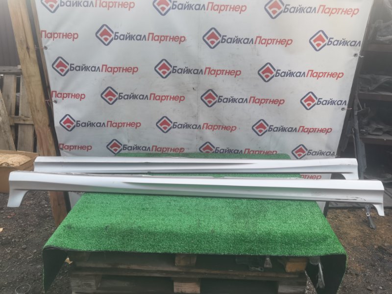 Накладка на порог HONDA FREED GB4 L15A 2010 (б/у)