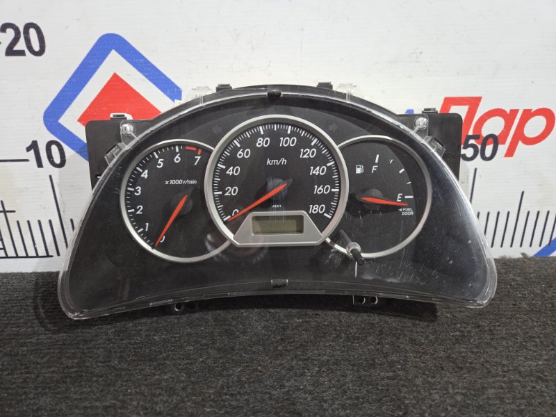 Панель приборов TOYOTA WISH ZNE10 1ZZ-FE 2006 (б/у)