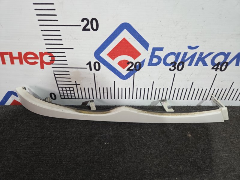 Планка под фару BMW 3-SERIES E46 M54B22 2004 передняя правая (б/у)