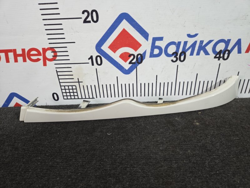 Планка под фару BMW 3-SERIES E46 M54B22 2004 передняя левая (б/у)