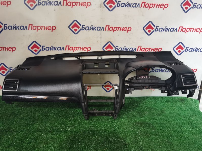 Подушка безопасности пассажира SUBARU LEVORG VM4 FB16 2015 (б/у)