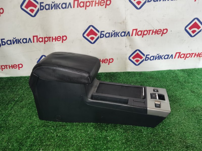 Подлокотник SUBARU LEVORG VM4 FB16 2015 (б/у)