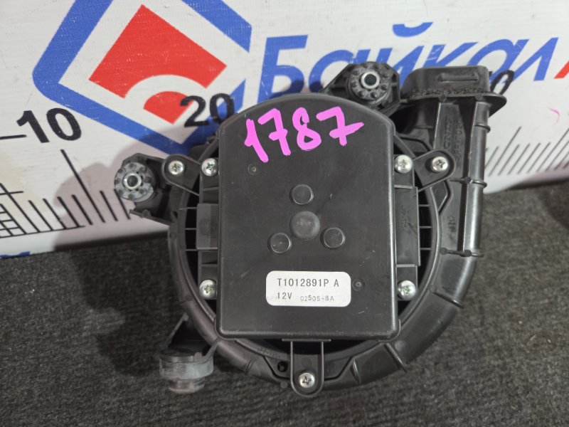 МОТОР ОХЛАЖДЕНИЯ БАТАРЕИ HONDA FIT SHUTTLE GP2 LDA 2015 (б/у)