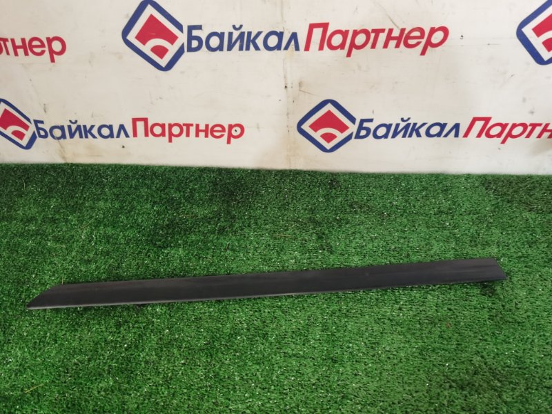 Молдинг на дверь TOYOTA CHASER GX105 1G-FE 1999 задний левый (б/у)