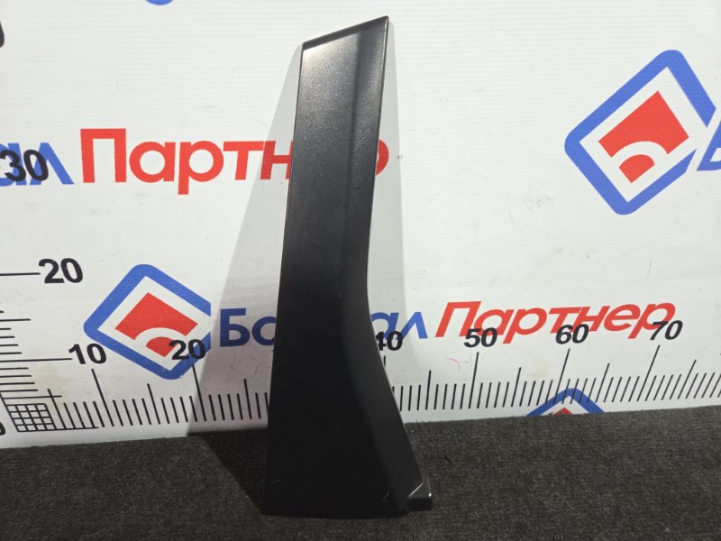 Накладка на дверь HONDA FIT GE6 задняя правая (б/у)