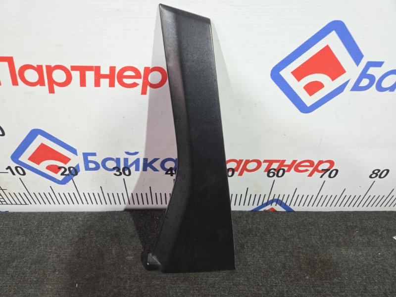 Накладка на 5 дверь HONDA FIT GE6 задняя левая (б/у)