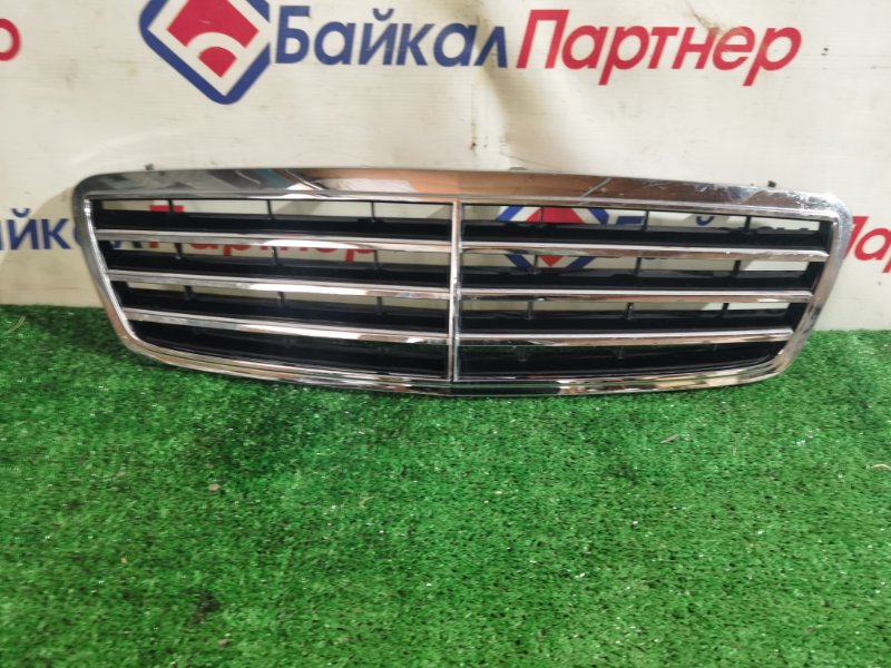 Решетка радиатора MERCEDES-BENZ C-CLASS W203 2006 передняя (б/у)