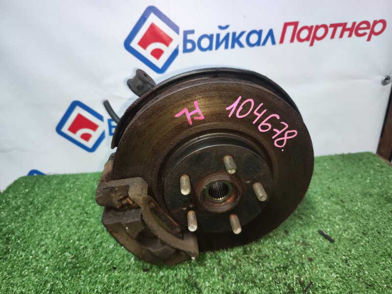 Ступица TOYOTA RACTIS NSP120 1NR-FE 2010 передняя левая (б/у)