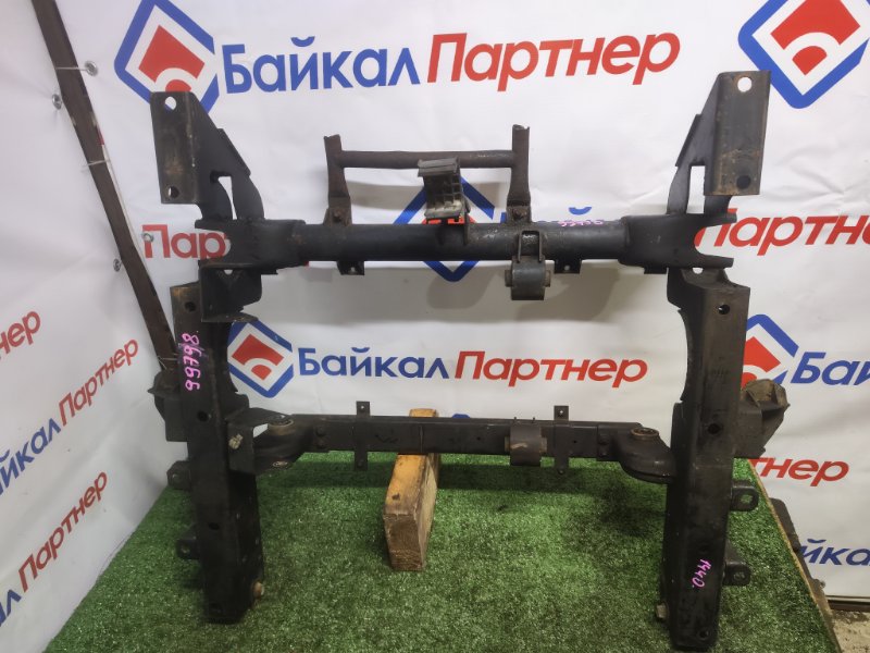 Балка подвески NISSAN CARAVAN CWMGE24 QD32 передняя (б/у)