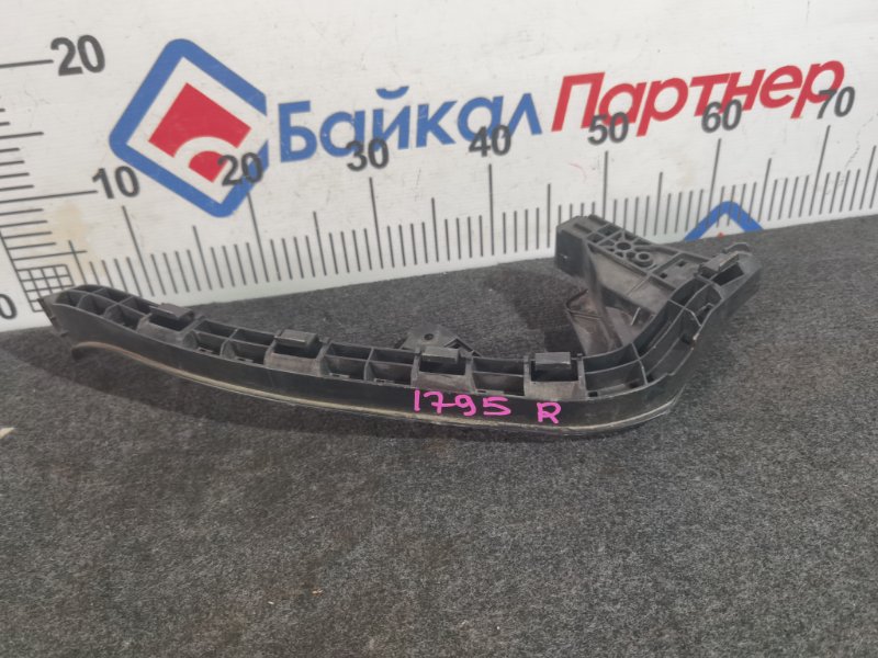 Планка под фару HONDA INSIGHT ZE2 LDA 2010 передняя правая (б/у)