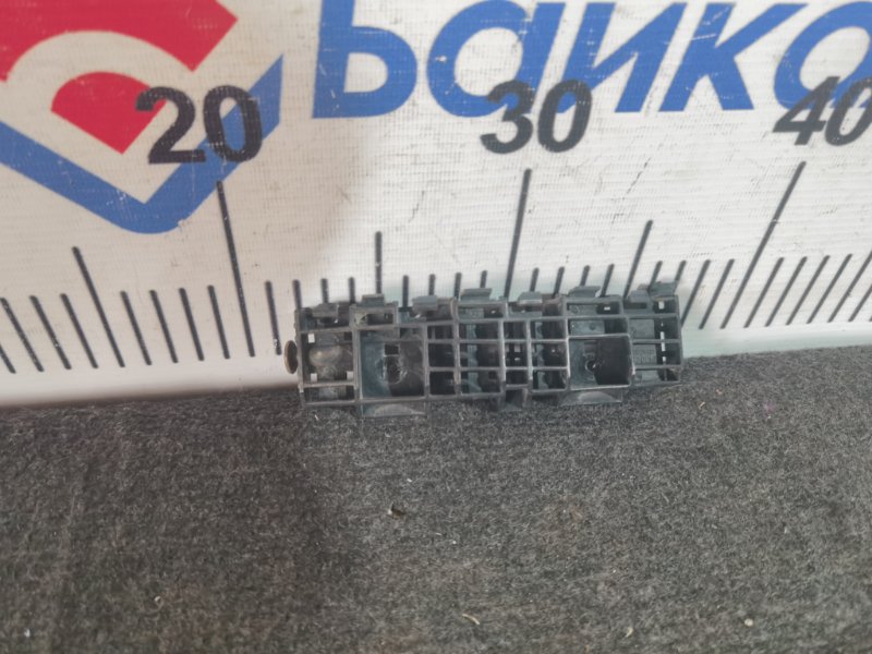 Крепление Бампера HONDA INSIGHT ZE2 LDA 2010 переднее правое (б/у)