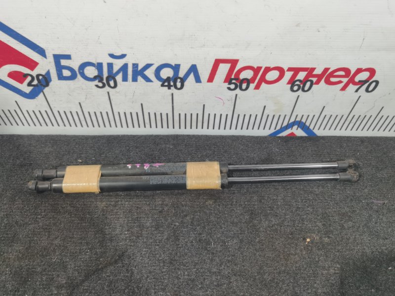 Амортизатор багажника HONDA FIT SHUTTLE GP2 LDA 2015 задний (б/у)