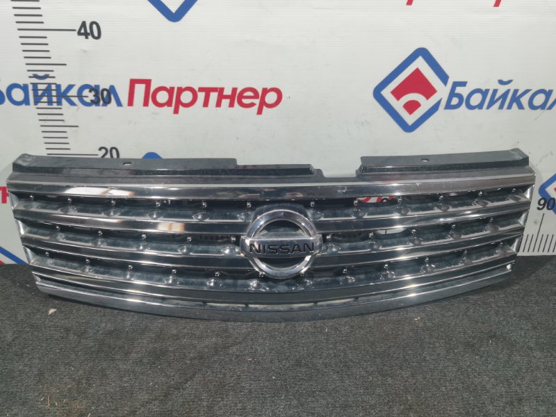 Решетка радиатора NISSAN FUGA PNY50 VQ35DE 2006 передняя (б/у)