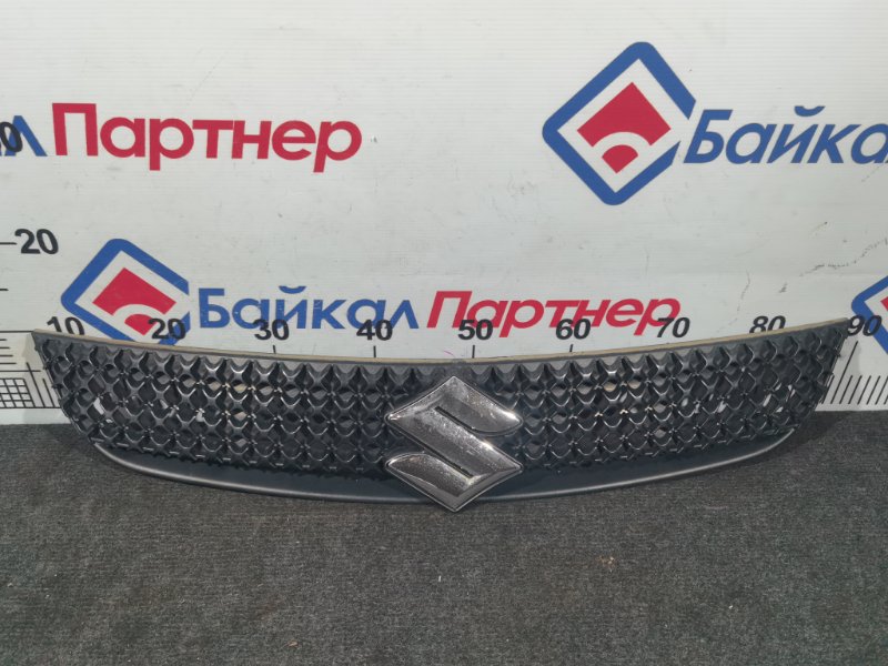 Решетка радиатора SUZUKI SX4 YB11S M15A передняя (б/у)