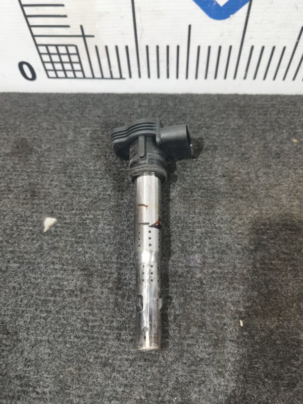 Катушка зажигания AUDI A4 8K CDN 2012 07K905715F (б/у)