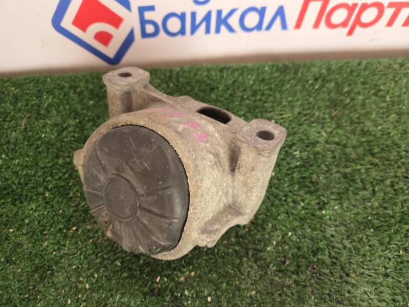 Подушка ДВС AUDI A4 8K CDN 2012 правая (б/у)