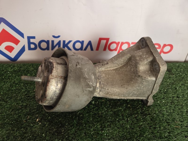 Подушка ДВС AUDI A6 4B4 ASN 2003 правая (б/у)
